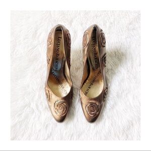 Luciano Barachini Gold Designer Pointy Toe Heel 39